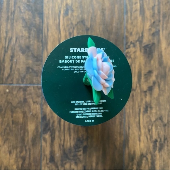 Starbucks Christmas 2023 Translucent Tumbler with Straw Topper - Picture 4 of 6